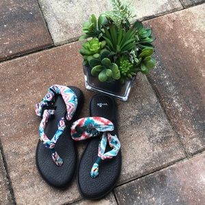 Sanuk yoga sling sandals